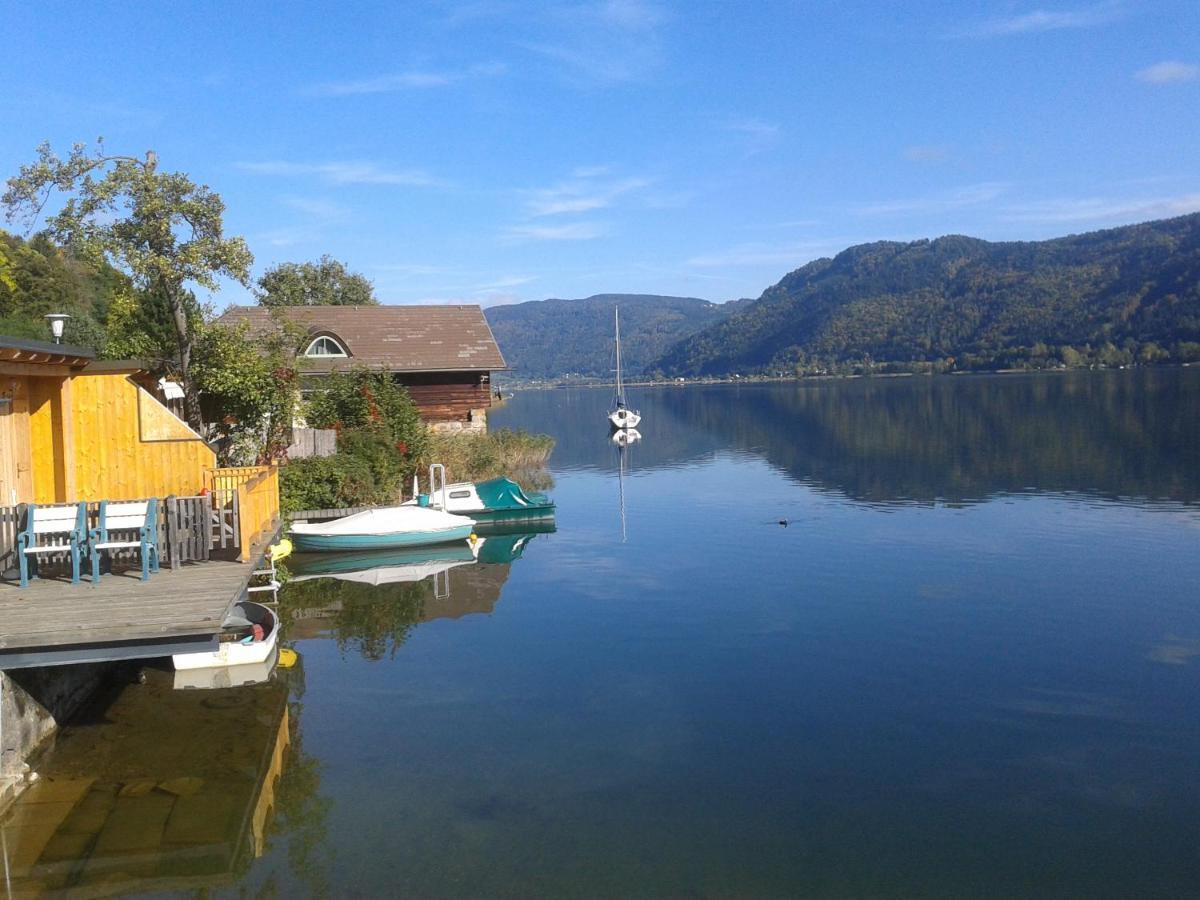 Ferienhaus Burgblick Treffen Luaran gambar